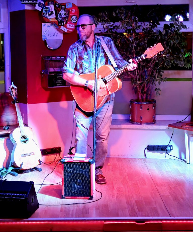 Billy Stobo, 17.10.25